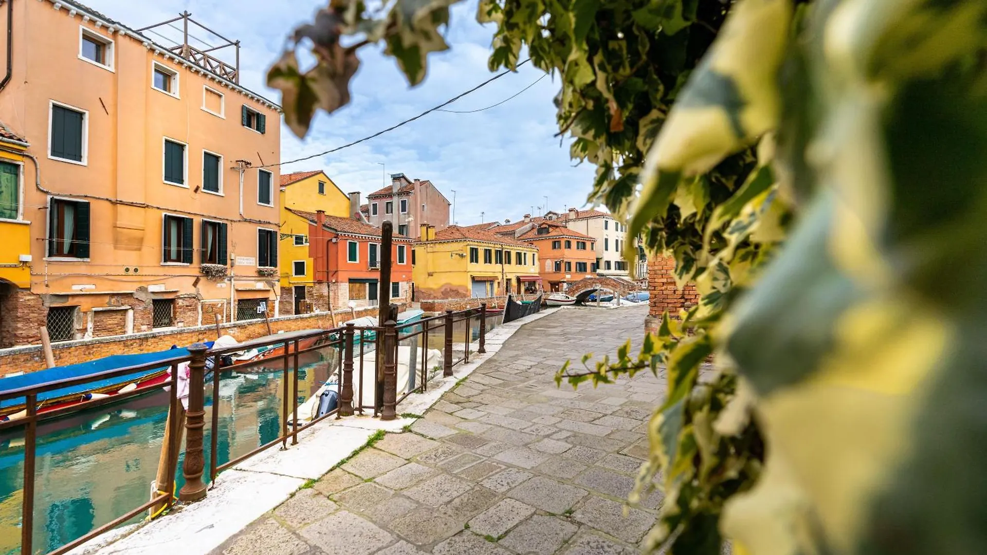 Vista Canale, 4 Ospiti, 2 Camere E 2 Bagni Βενετία
