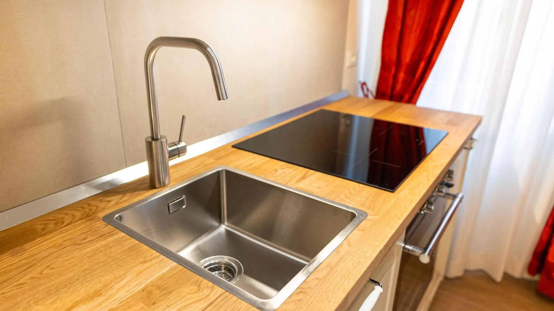 Vista Canale, 4 Ospiti, 2 Camere E 2 Bagni Venezia